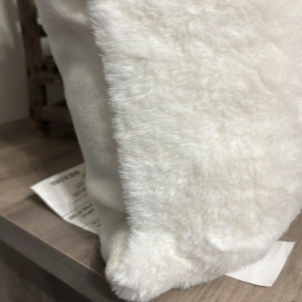 ENVOGUE CREEPY BEAR CRITTERS FAUX FUR HALLOWEEN THROW PILLOW NWT EMBROIDERY